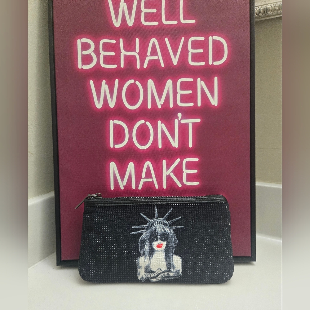 Torrid Betsey Johnson Black 🗽 Sparkle Convertible Clutch Crossbody Bag EUC - Picture 1 of 9